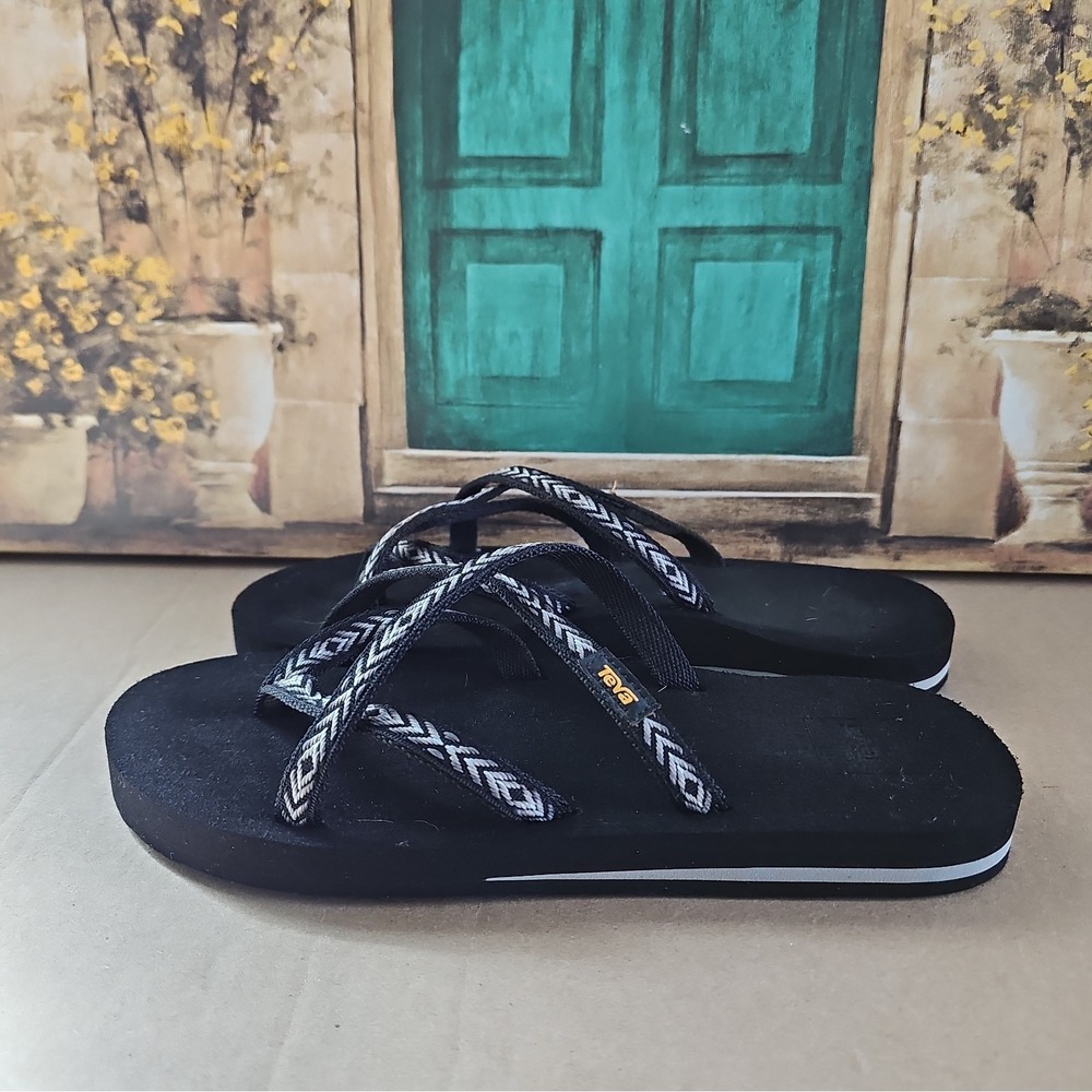 Teva Olowahu Black flip flop Sandals Womens Size US 9